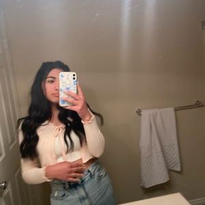 Meet your Posher, Ana maria